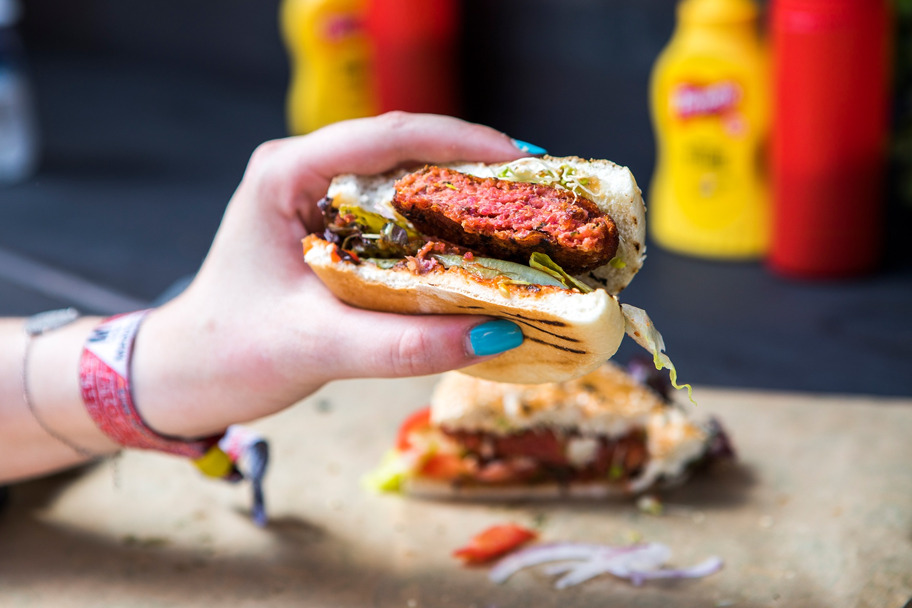 VBURGER_1800X1200